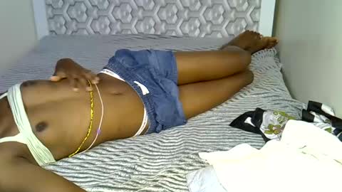 Snapshot of lovelytin chatting on October 6, 2025, 9:45 pm lovelytin online show from October 6, 2025, 9:45 pm
