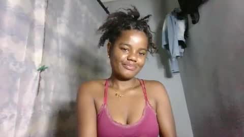 lovemarie08 online show from April 17, 2026, 12:24 am