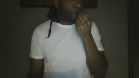 lovemyblackdickcum online show from May 17, 2026, 7:17 am