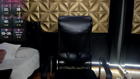 Natasha  online show from January 16, 2026, 6:12 pm