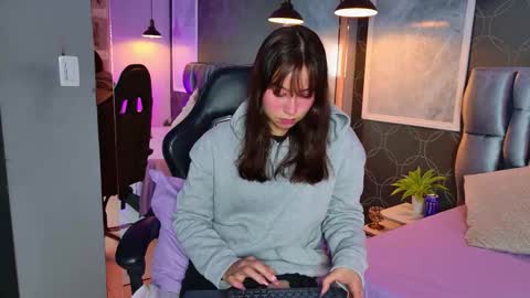 Love  online show from November 15, 2025, 9:11 pm