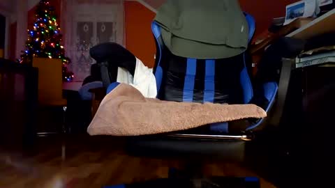 hipsteramor online show from January 30, 2025, 7:04 pm