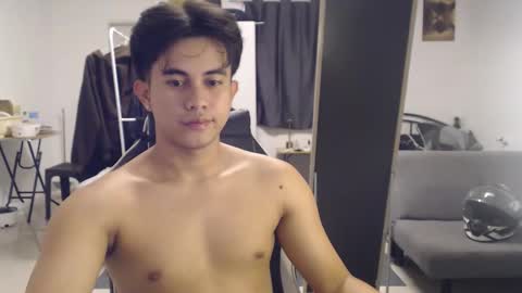 loverboyph04 online show from September 20, 2025, 11:44 am