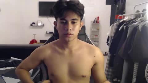 loverboyph04 online show from October 9, 2025, 4:27 pm