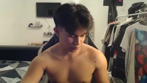 loverboyph04 online show from October 18, 2025, 8:59 am