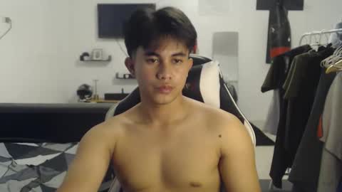 loverboyph04 online show from December 2, 2025, 5:02 am