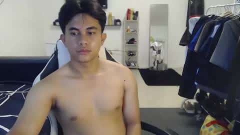 loverboyph04 online show from January 19, 2026, 2:26 am