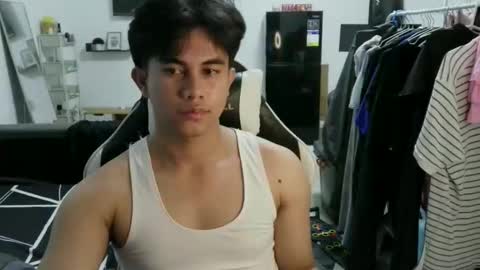 loverboyph04 online show from February 16, 2026, 9:49 am