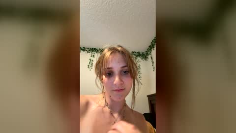 lovergirll1717 online show from June 4, 2026, 8:15 pm