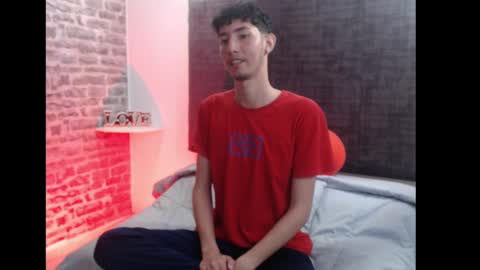 loverisu online show from February 22, 2025, 8:31 pm