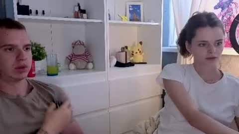 Max and Mia online show from June 28, 2026, 4:24 pm