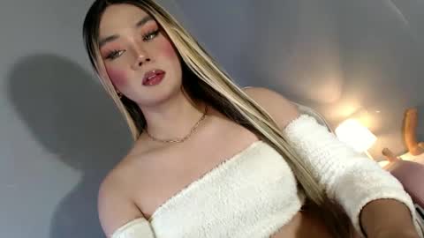 Snapshot of lovers_moon22 chatting on January 19, 2025, 9:45 pm lovers moon22 online show from January 19, 2025, 9:45 pm