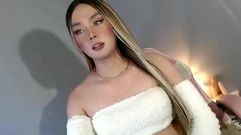 Snapshot of lovers_moon22 chatting on February 11, 2025, 2:14 am lovers moon22 online show from February 11, 2025, 2:14 am