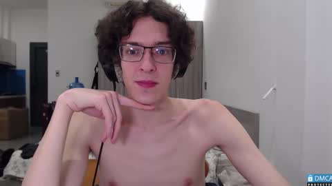 LovesomeCookie online show from November 17, 2025, 4:46 pm