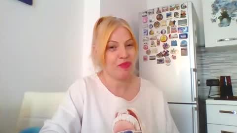 Marlyn online show from May 15, 2026, 12:12 pm