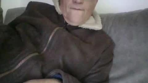 lovetightass online show from March 4, 2026, 6:03 pm