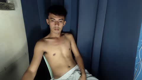 Snapshot of lovetosuckxox chatting on February 14, 2025, 8:21 am lovetosuckxox online show from February 14, 2025, 8:21 am