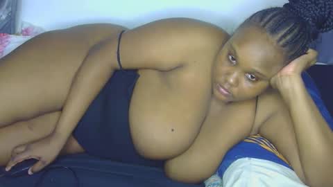 loveytiana online show from April 17, 2026, 2:42 pm