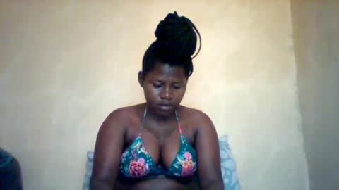 loviett online show from May 5, 2026, 2:52 am