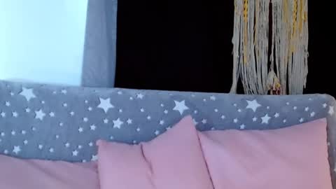 Snapshot of loving__lily chatting on February 10, 2025, 7:07 pm loving online show from February 10, 2025, 7:07 pm