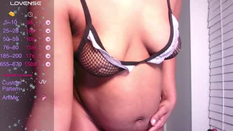 Snapshot of lovingnina chatting on December 5, 2024, 9:50 am lovingnina online show from December 5, 2024, 9:50 am