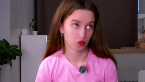Amelia online show from April 9, 2026, 11:37 am