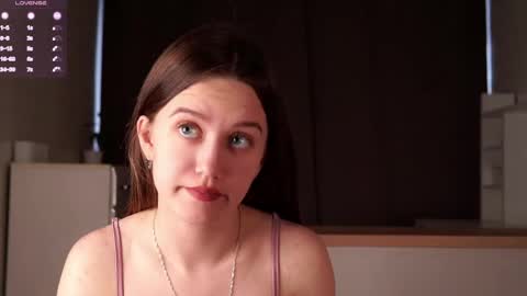 Amelia online show from April 27, 2026, 12:03 pm