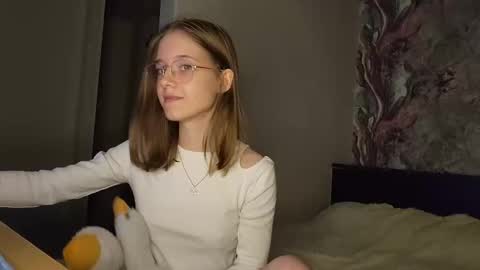 Snapshot of lowress chatting on March 6, 2025, 12:41 pm Karmell online show from March 6, 2025, 12:41 pm