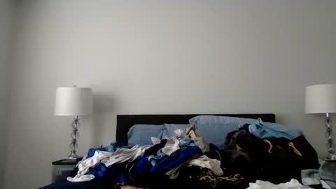 loyalbambi online show from July 12, 2026, 6:32 pm