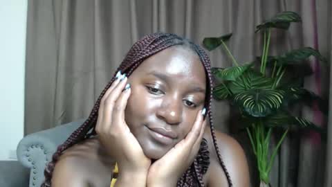 loyalcutie online show from January 16, 2025, 4:49 am