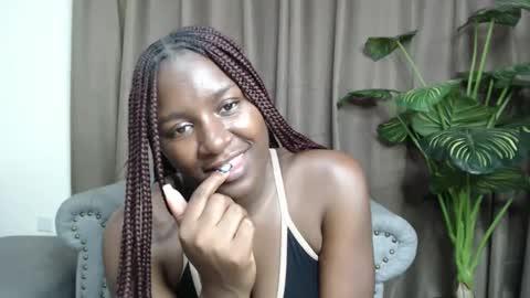 loyalcutie online show from January 17, 2025, 4:39 am