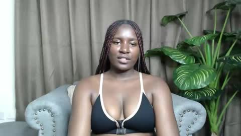 loyalcutie online show from January 22, 2025, 2:24 pm