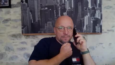 Snapshot of lrda49 chatting on April 21, 2026, 8:31 am Espigle online show from April 21, 2026, 8:31 am