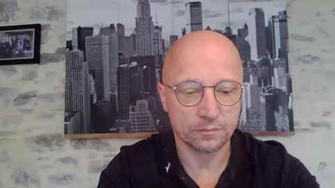 Snapshot of lrda49 chatting on April 27, 2026, 6:11 am Espigle online show from April 27, 2026, 6:11 am