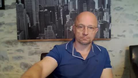 Snapshot of lrda49 chatting on April 30, 2026, 6:20 am Espigle online show from April 30, 2026, 6:20 am