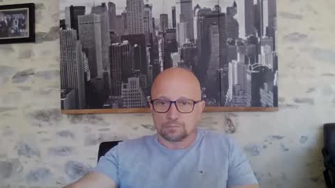 Snapshot of lrda49 chatting on May 15, 2026, 7:59 am Espigle online show from May 15, 2026, 7:59 am