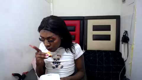 lsnnickykhanyile online show from May 15, 2026, 11:12 pm