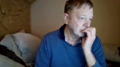 lu485947452685 online show from December 2, 2025, 5:52 pm