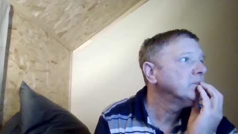 Snapshot of lu485947452685193669 chatting on April 18, 2026, 7:51 pm lu485947452685193669 online show from April 18, 2026, 7:51 pm
