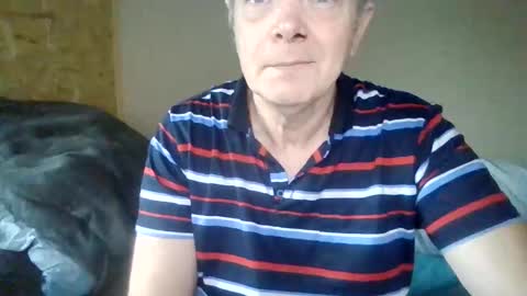 Snapshot of lu485947452685193669 chatting on May 20, 2026, 9:04 am lu485947452685193669 online show from May 20, 2026, 9:04 am