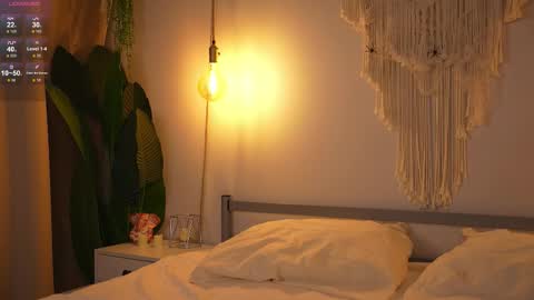 Snapshot of lu__lane chatting on November 7, 2025, 8:14 am Lu 3 online show from November 7, 2025, 8:14 am