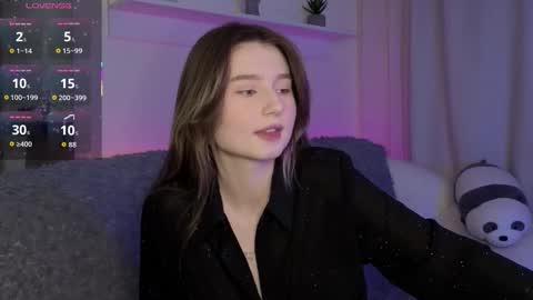 Snapshot of lua__19 chatting on January 5, 2026, 5:27 pm Lua online show from January 5, 2026, 5:27 pm