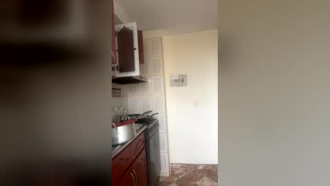 luana_winner online show from December 4, 2025, 7:44 pm