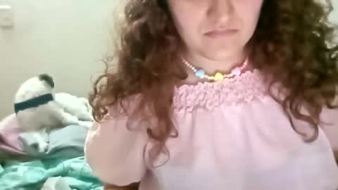 Snapshot of luanapowerful chatting on January 16, 2025, 2:19 am luanapowerful online show from January 16, 2025, 2:19 am