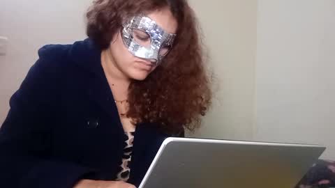 Snapshot of luanapowerful chatting on February 2, 2025, 4:05 am luanapowerful online show from February 2, 2025, 4:05 am