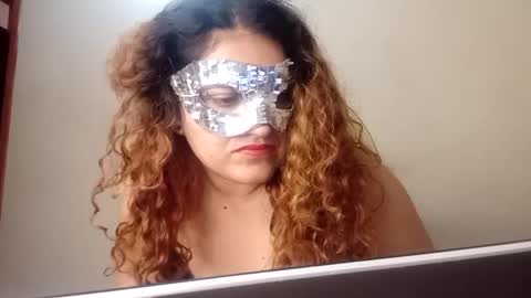 Snapshot of luanapowerful chatting on September 14, 2025, 5:45 pm luanapowerful online show from September 14, 2025, 5:45 pm
