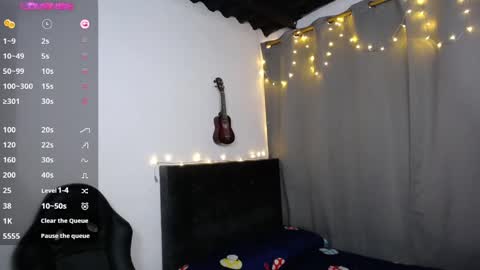 lUAN online show from December 6, 2024, 11:22 am