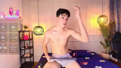 Snapshot of luandy_ chatting on December 15, 2025, 8:13 pm lUAN online show from December 15, 2025, 8:13 pm