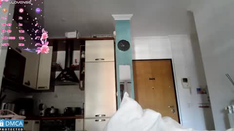 luara_ online show from July 3, 2026, 6:53 am