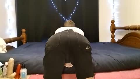 Snapshot of lube_squirter chatting on March 3, 2025, 12:16 pm lube_squirter online show from March 3, 2025, 12:16 pm